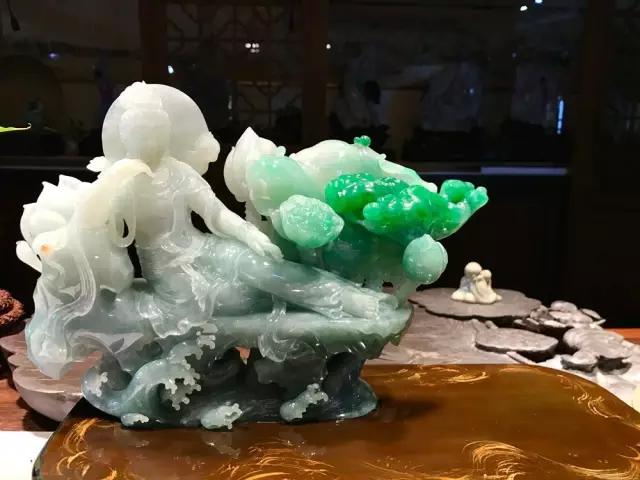 上百万级别极品翡翠摆件欣赏——繁华之美