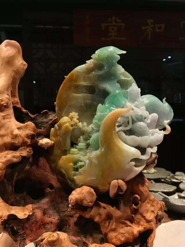 上百万级别极品翡翠摆件欣赏——繁华之美